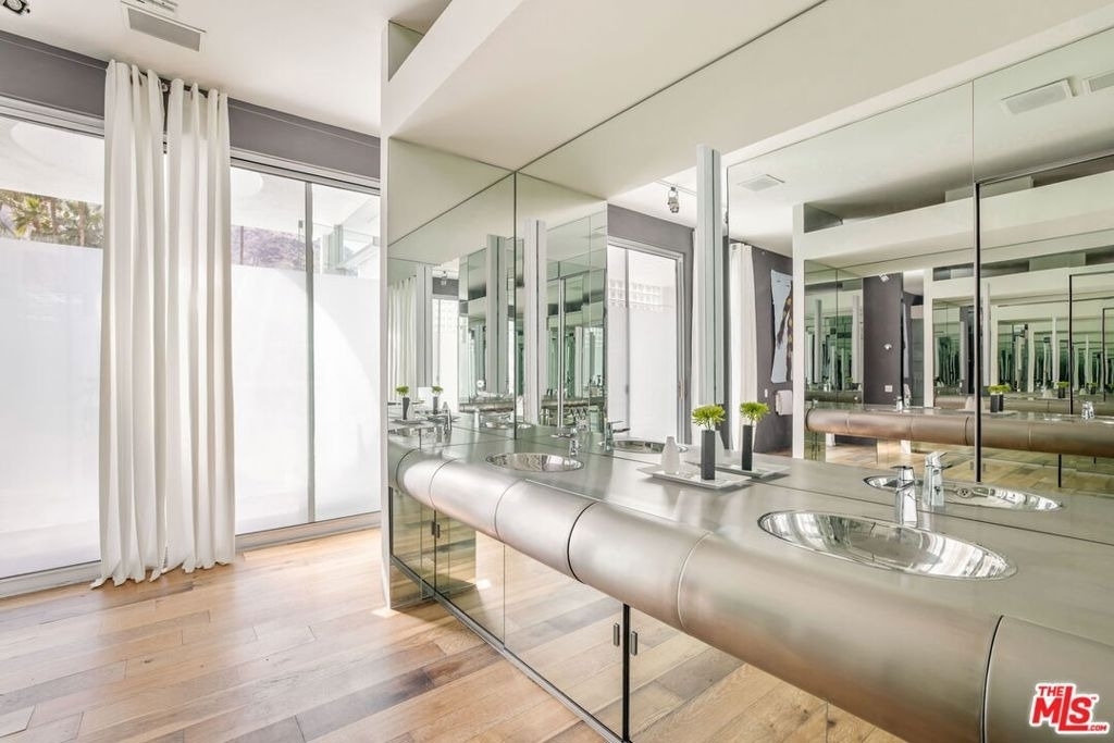 520 W Via Lola - Photo 23