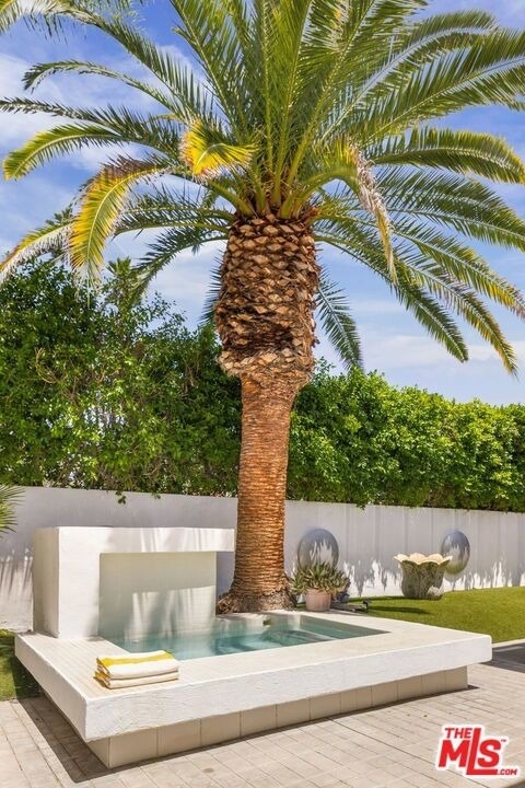 520 W Via Lola - Photo 19