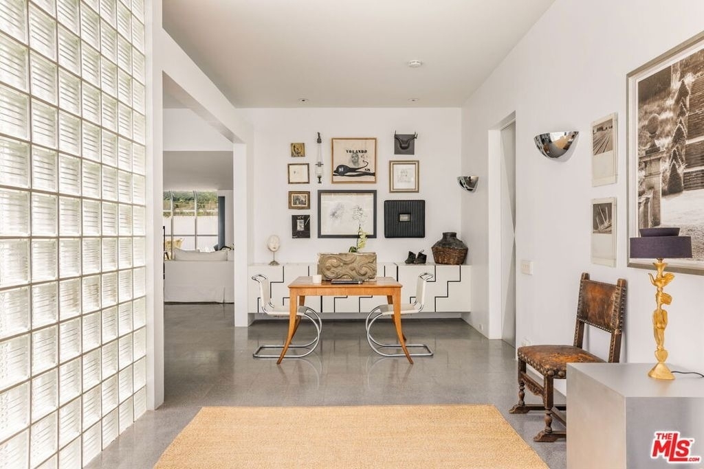 520 W Via Lola - Photo 5