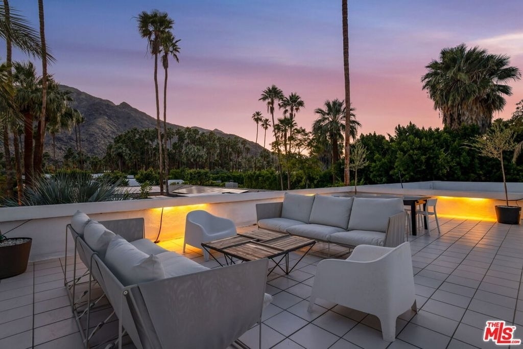 520 W Via Lola - Photo 41