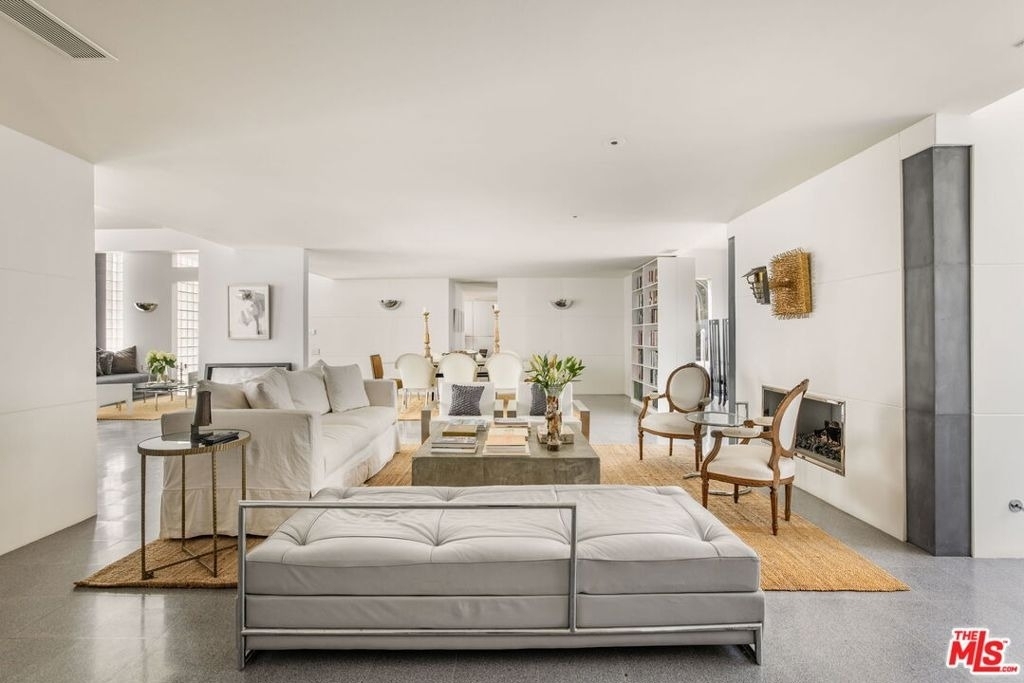 520 W Via Lola - Photo 15