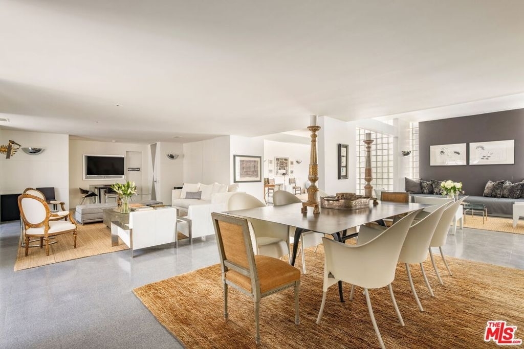 520 W Via Lola - Photo 12