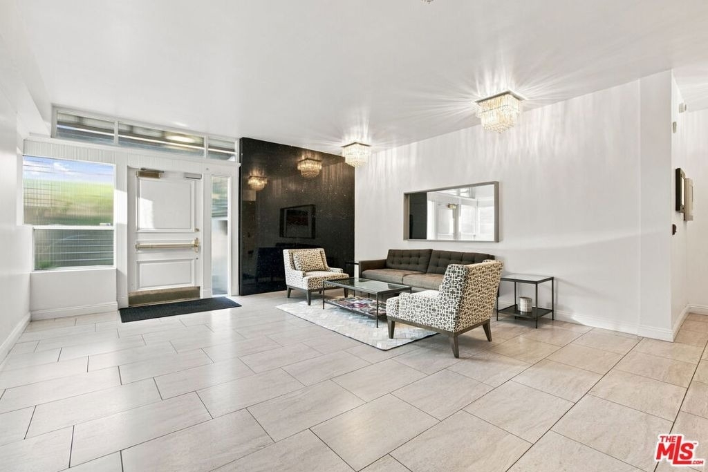 2301 S Beverly Glen Boulevard - Photo 27