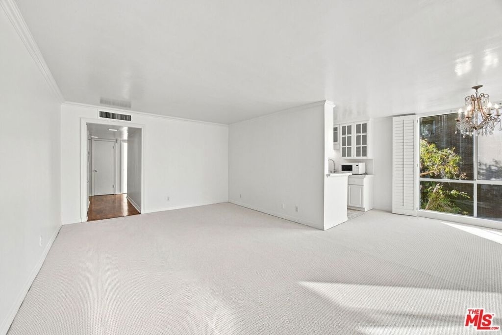 2301 S Beverly Glen Boulevard - Photo 5