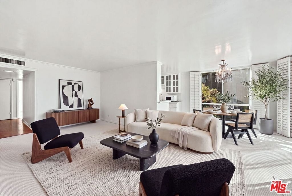 2301 S Beverly Glen Boulevard - Photo 0