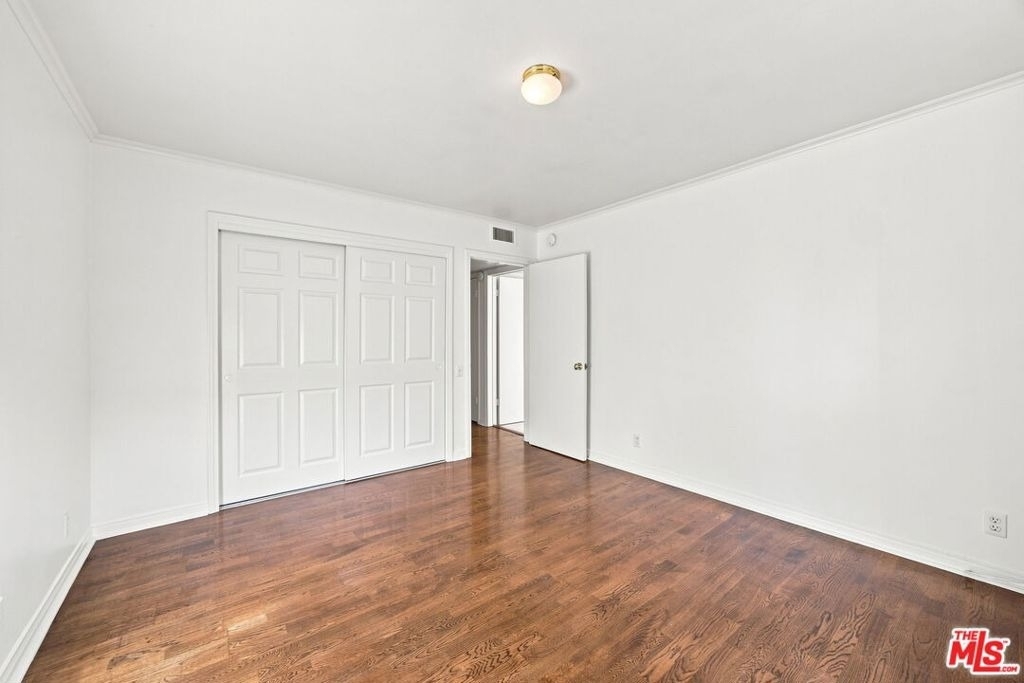 2301 S Beverly Glen Boulevard - Photo 14