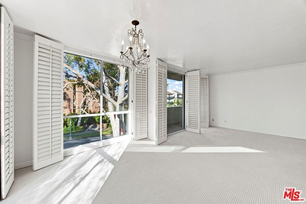 2301 S Beverly Glen Boulevard - Photo 7