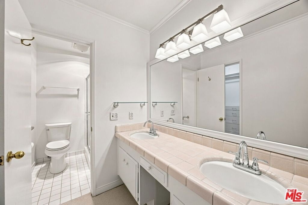 2301 S Beverly Glen Boulevard - Photo 25