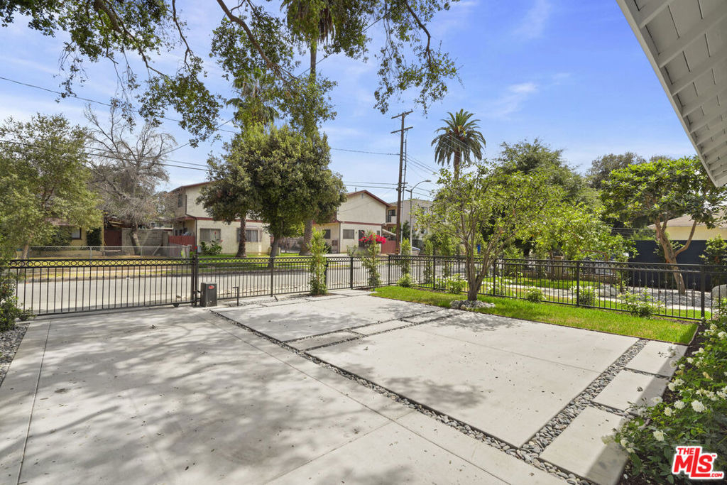 753 N Garfield Avenue - Photo 20
