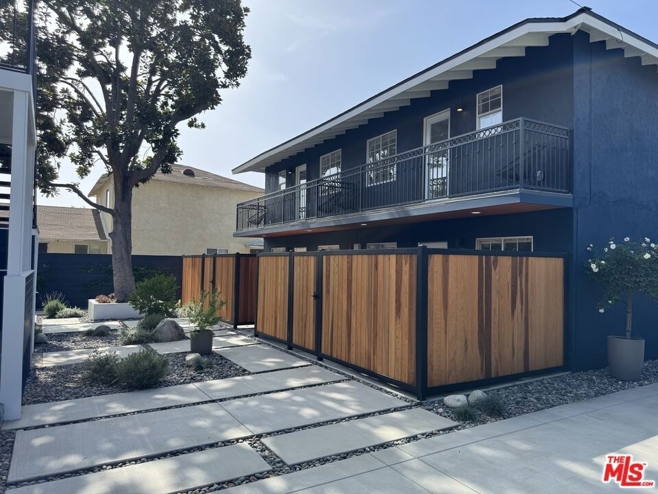 753 N Garfield Avenue - Photo 3