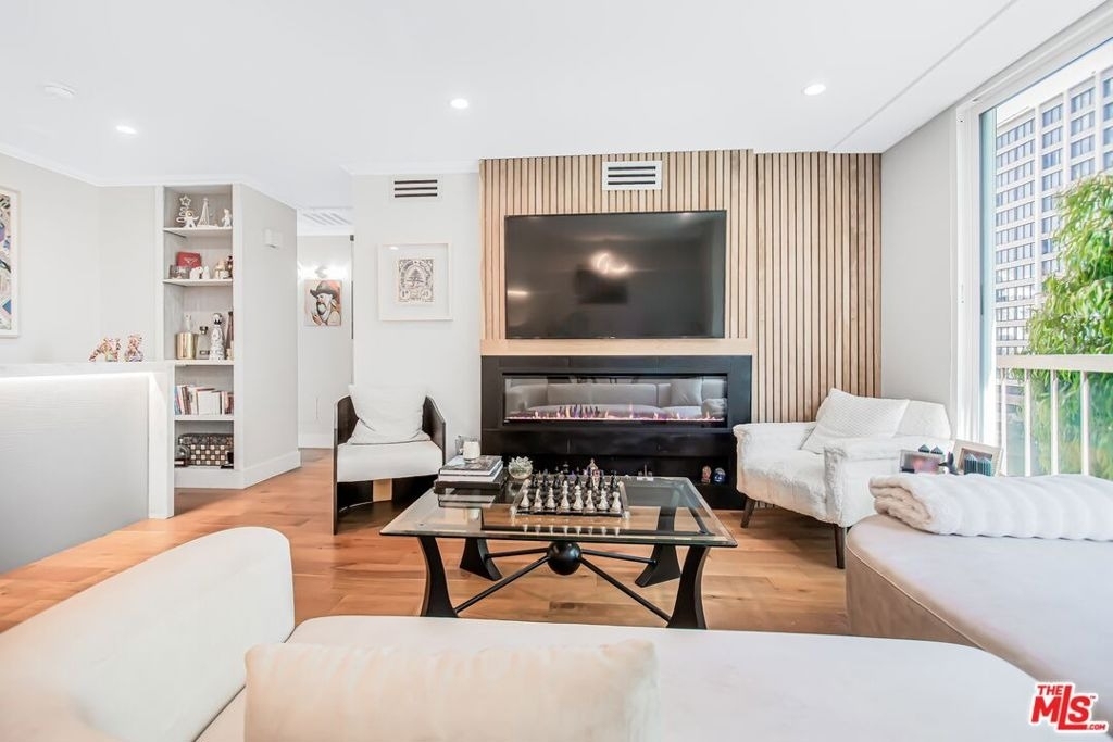 10751 Wilshire Boulevard - Photo 13