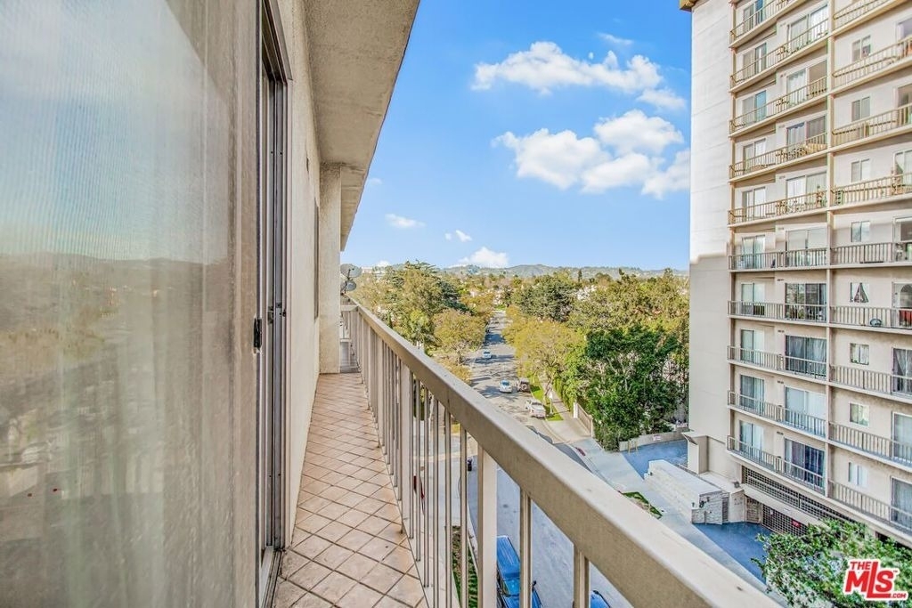 10751 Wilshire Boulevard - Photo 6