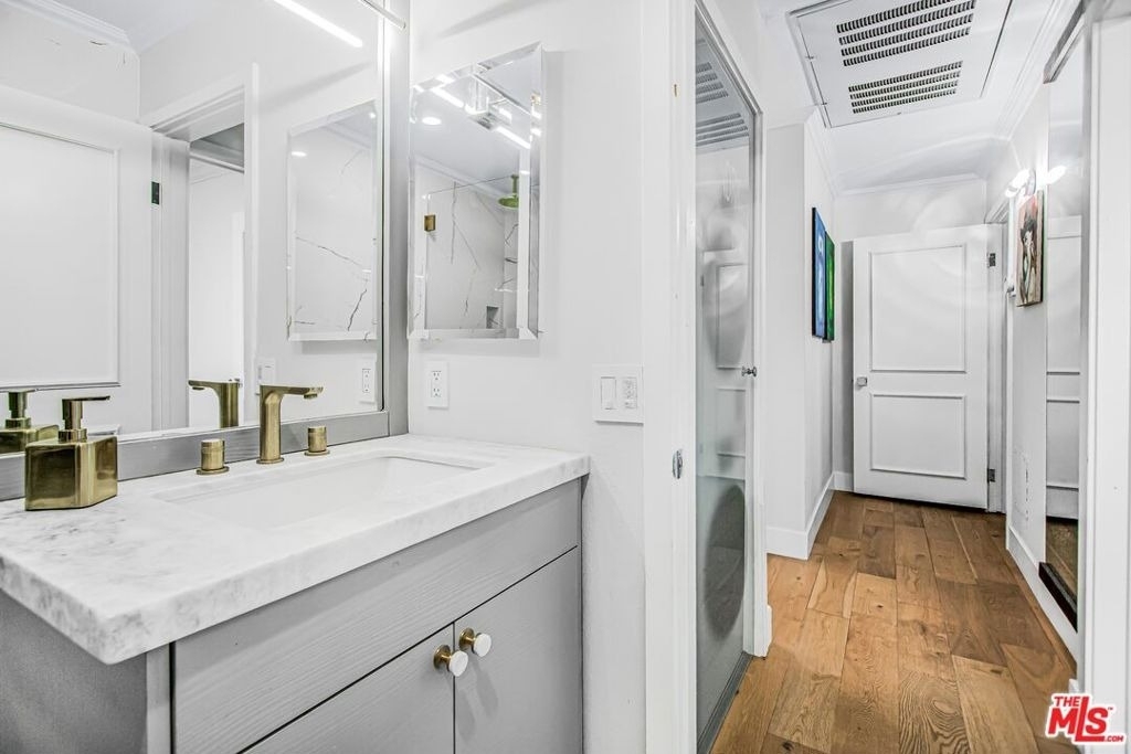 10751 Wilshire Boulevard - Photo 11