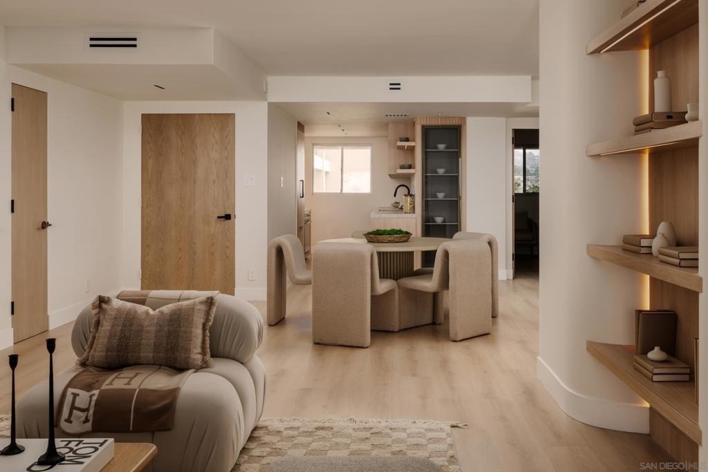 939 Coast Blvd - Photo 4