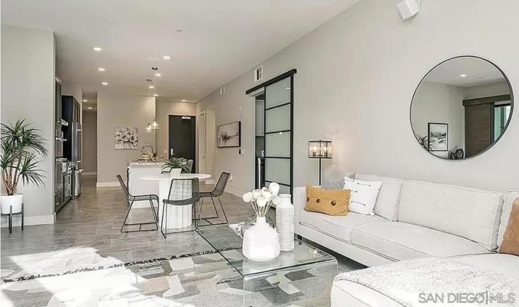8434 Distinctive Dr - Photo 0