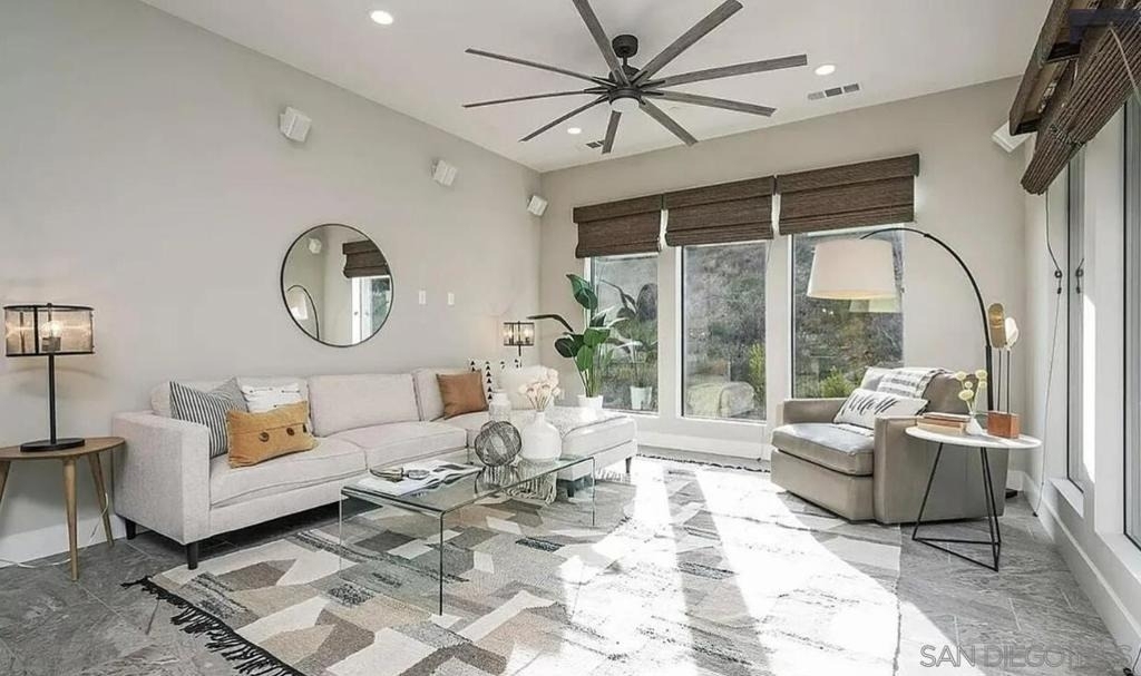 8434 Distinctive Dr - Photo 1