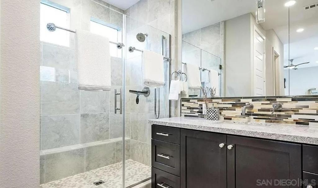 8434 Distinctive Dr - Photo 15