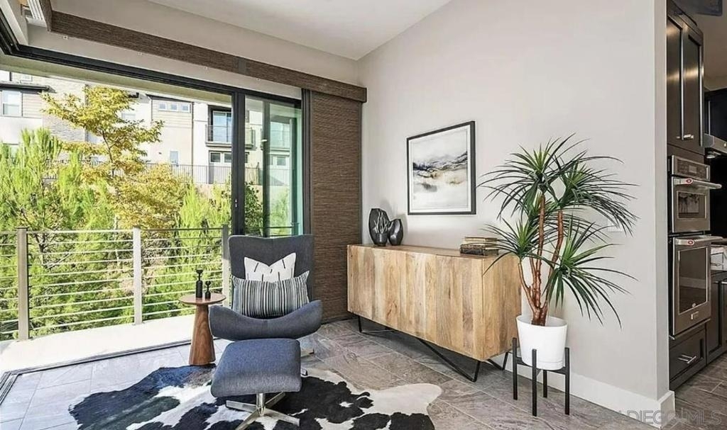 8434 Distinctive Dr - Photo 5