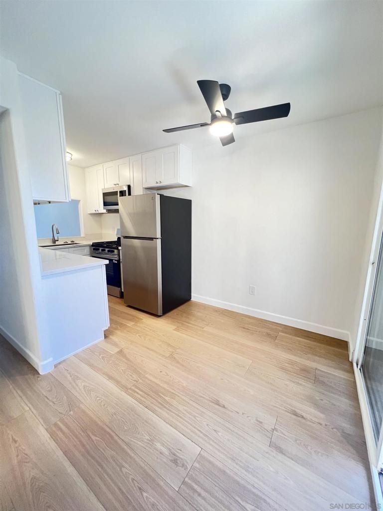 464 Woodlawn Dr - Photo 3
