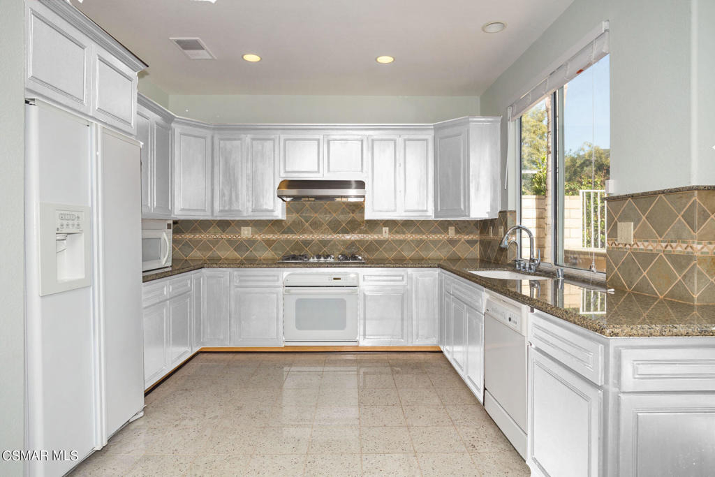 2546 Renata Court - Photo 9
