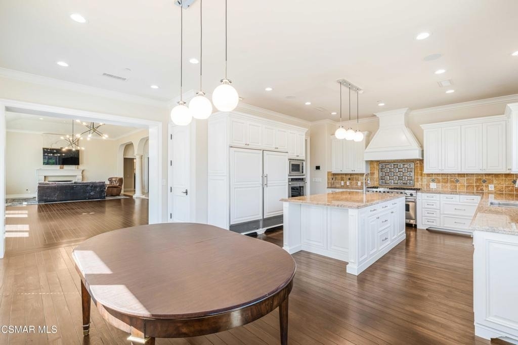 98 Queens Garden Drive - Photo 10