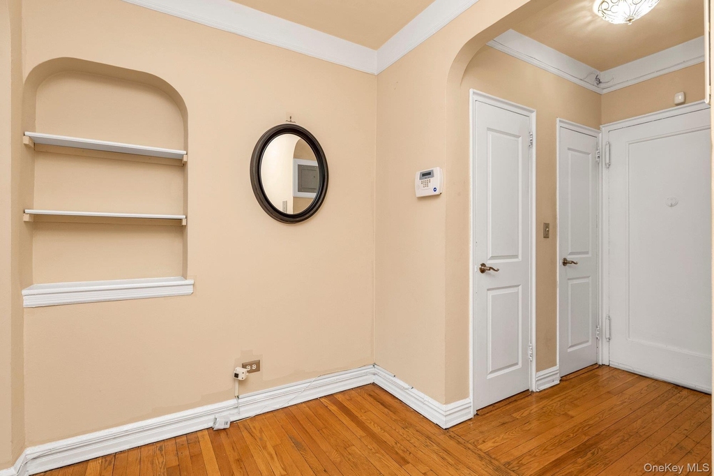 55 Grand Avenue - Photo 4