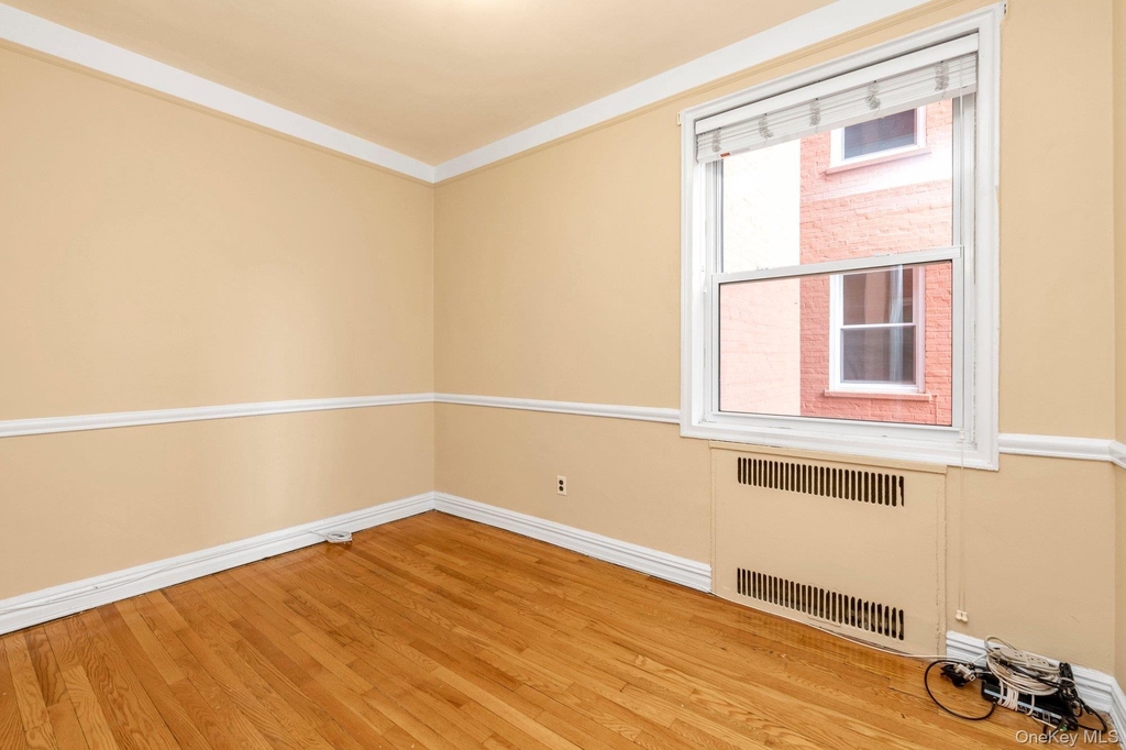 55 Grand Avenue - Photo 8