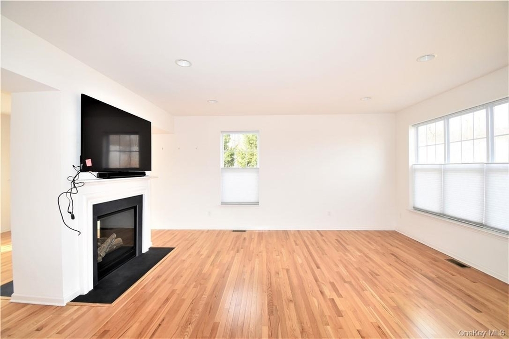 4 High Ridge Lane - Photo 2