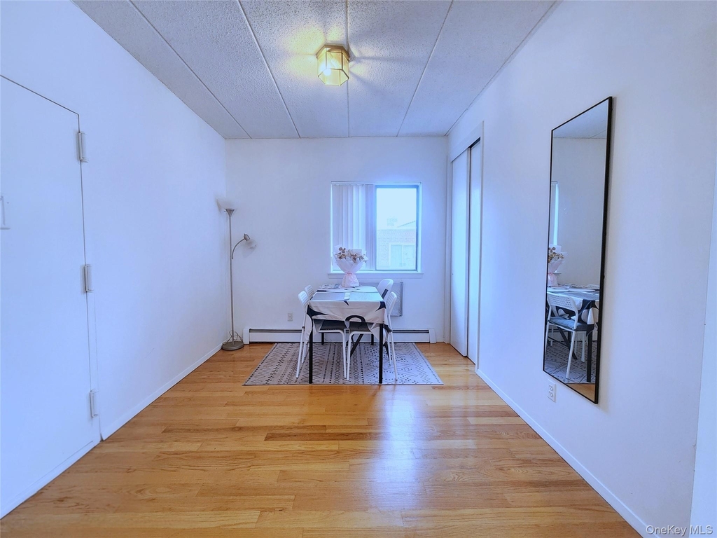 149-15 Barclay Avenue - Photo 9