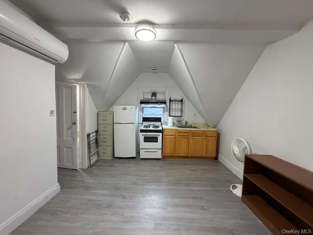 14711 35th Avenue - Photo 2