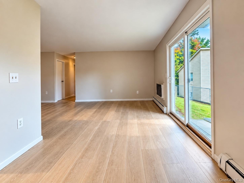 326 Concord Lane - Photo 3
