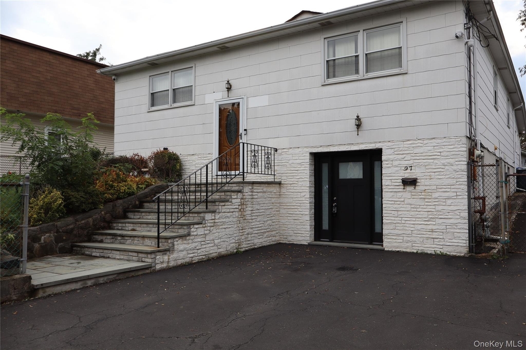 97 Benson Street - Photo 0