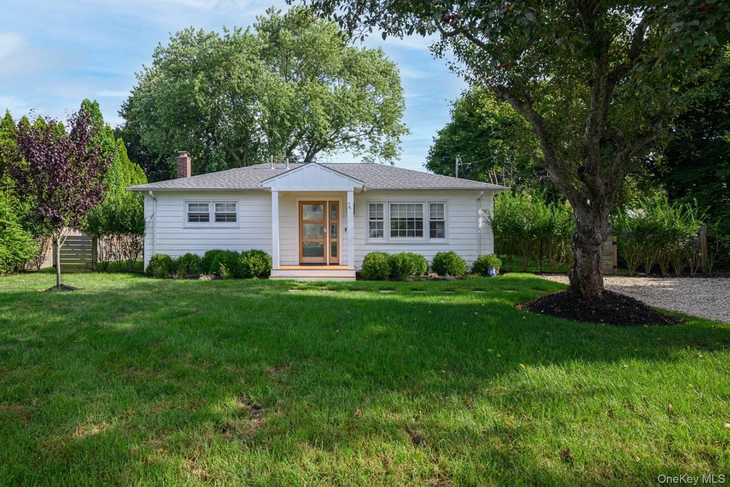 4 Southwind Road - Photo 0