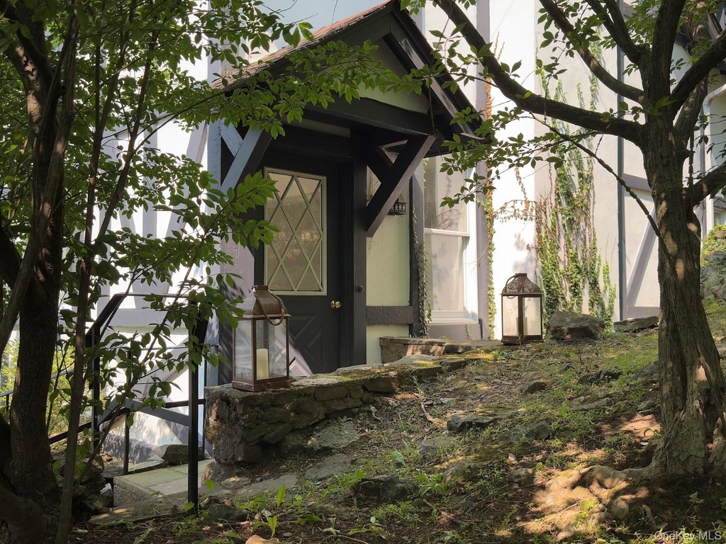 93 Circuit Road - Photo 2