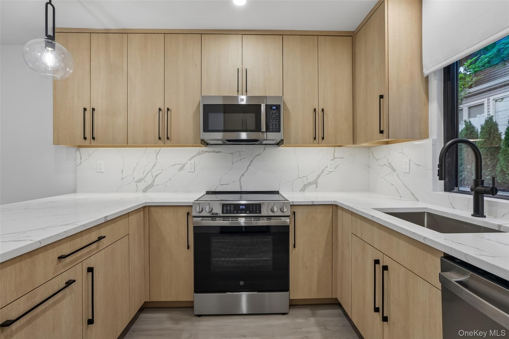 325 Manville Road - Photo 4