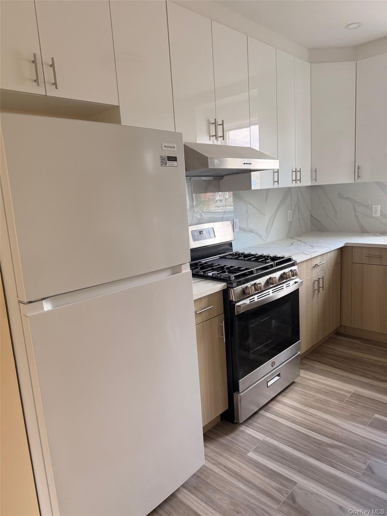 164-16 75th Road - Photo 6