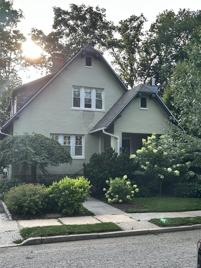 29 Chestnut Avenue - Photo 0