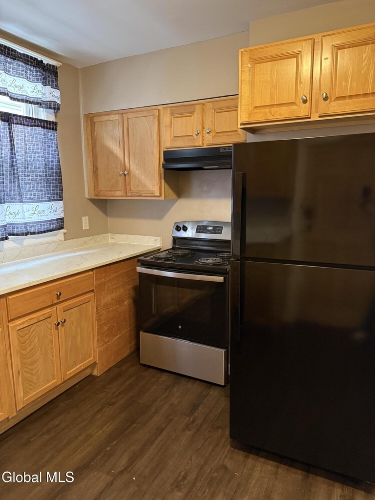 430 Second Avenue - Photo 5