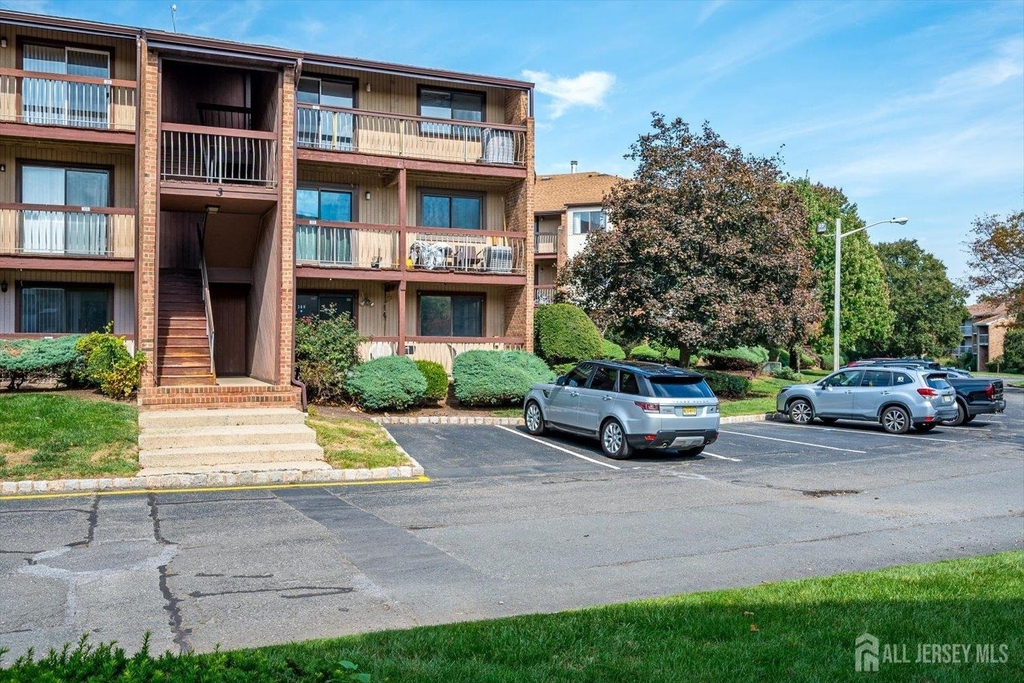 312 Edison Glen Terrace - Photo 1