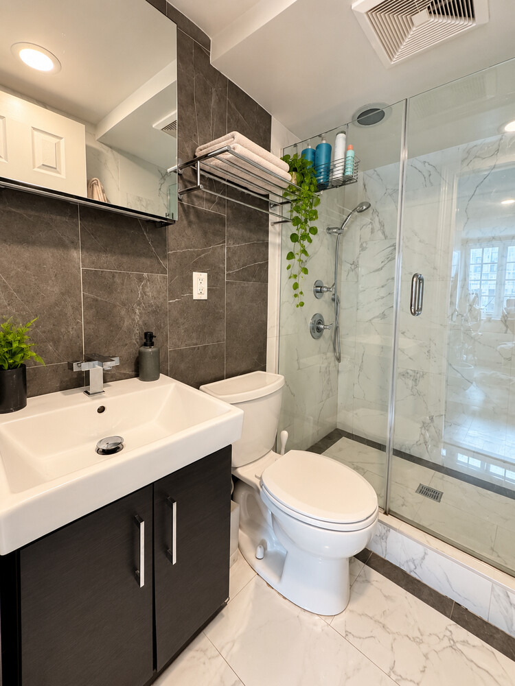 102 Greenwich Avenue - Photo 3