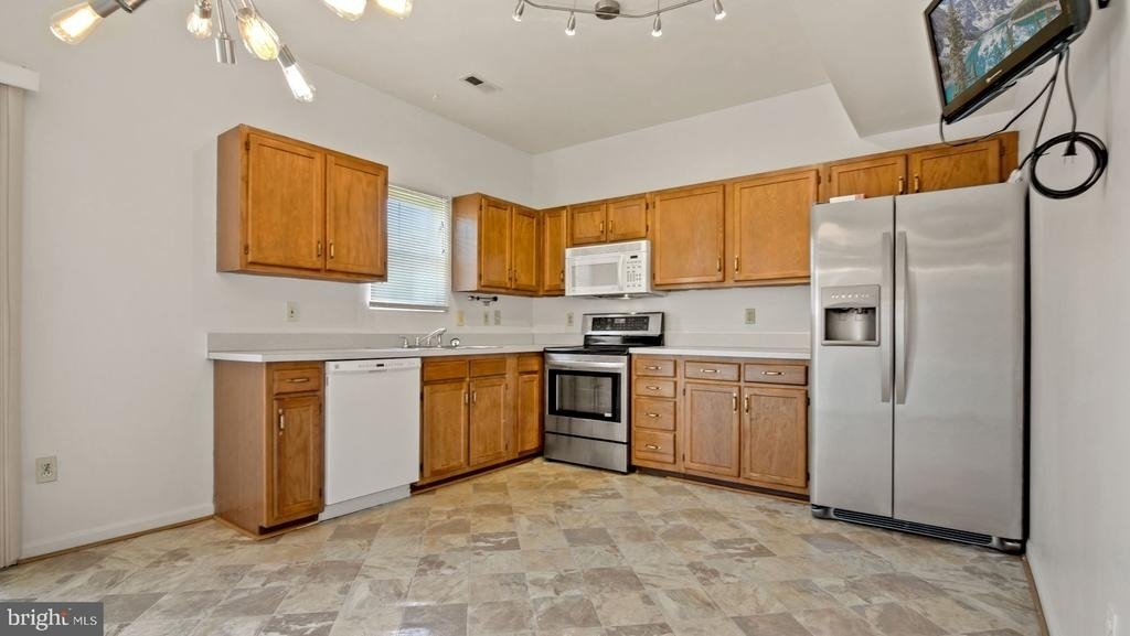 11011 Coreys Way - Photo 40