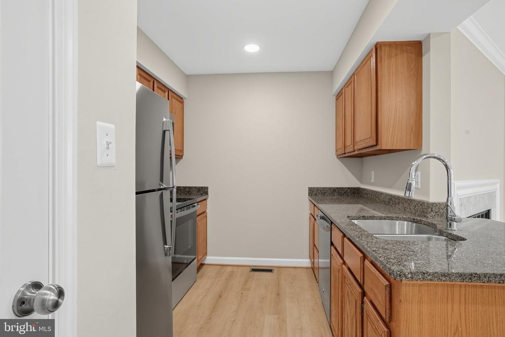 12158 Old Salem Court - Photo 9