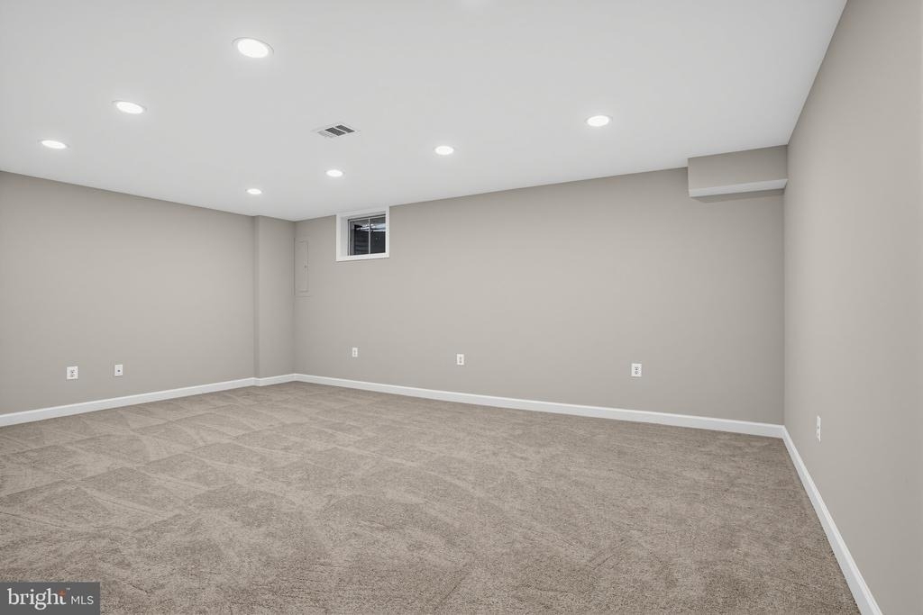 12158 Old Salem Court - Photo 18