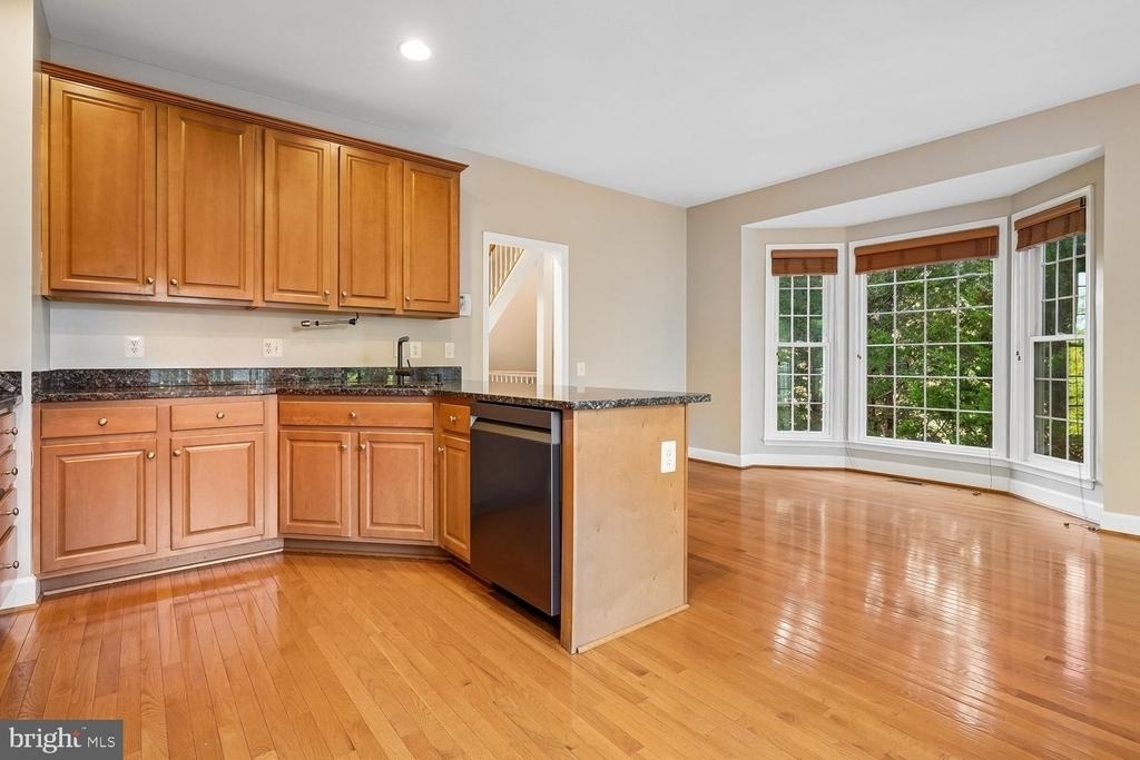 14614 Robin Glen Way - Photo 13