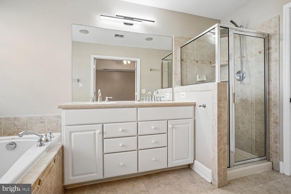 14614 Robin Glen Way - Photo 17