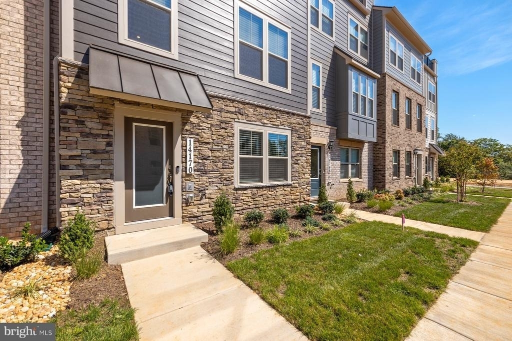 14170 Slate Street - Photo 0
