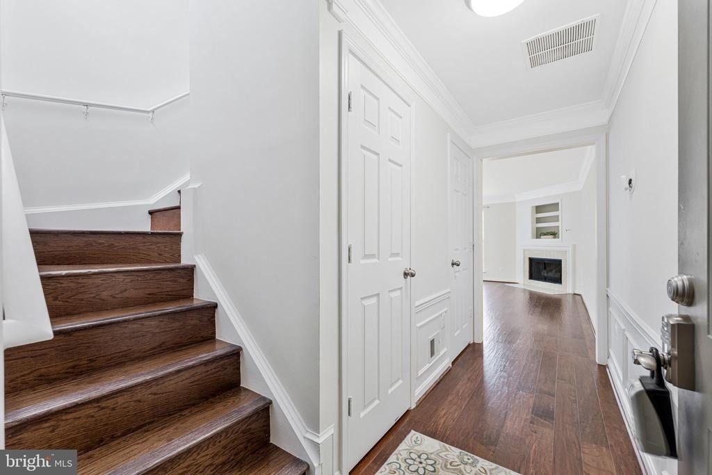 21799 Baldwin Square - Photo 4