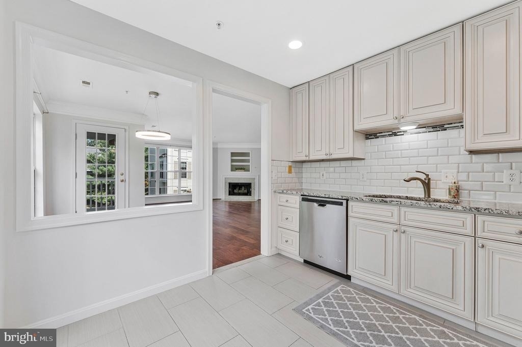 21799 Baldwin Square - Photo 15
