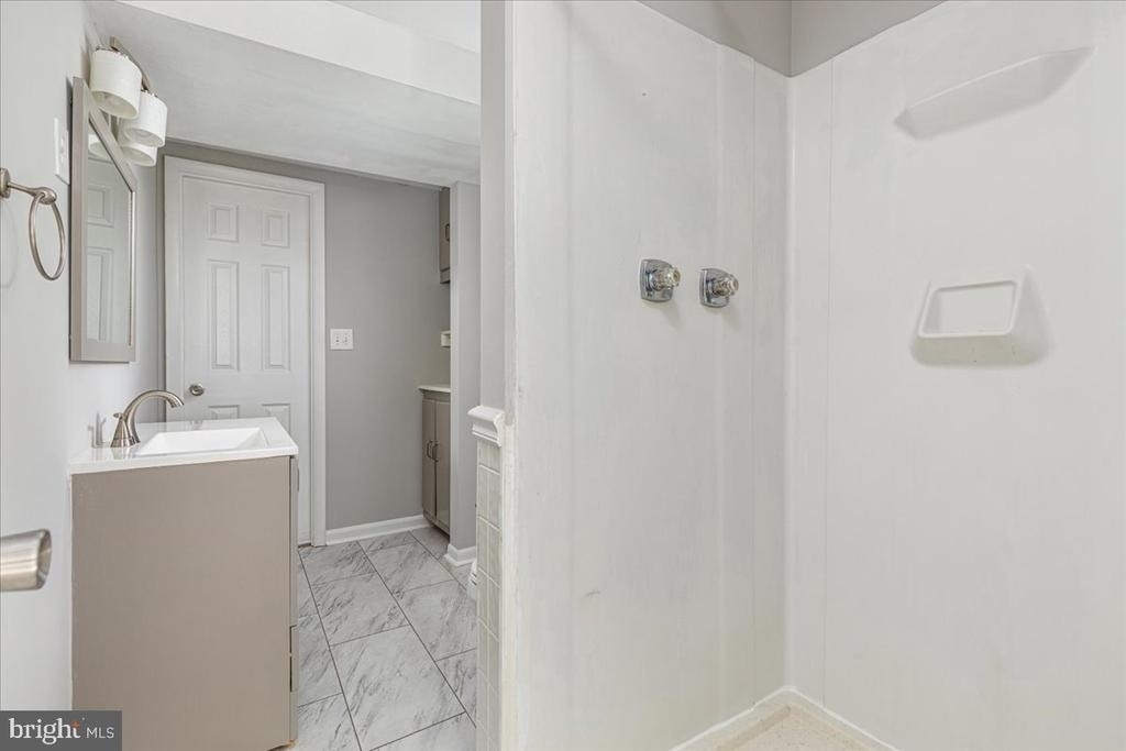 6630 S Kings Highway - Photo 14