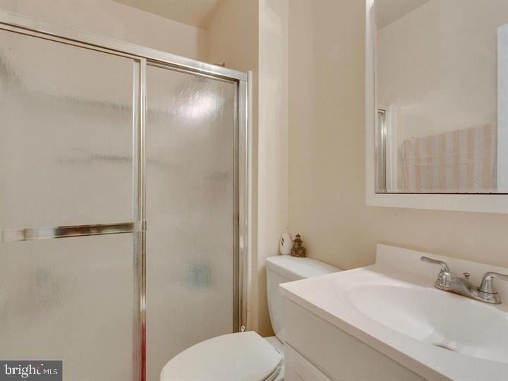 9902 Lakepointe Drive - Photo 14